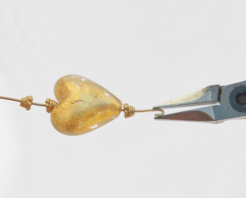 Kylie Jones's Gold Heart Necklace - , Contemporary Wire Jewelry, Loops, Wire Loop, Wrapped Wire Loop, gold heart necklace