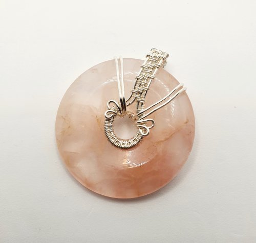 Natalie Patten's Wire Wrapped Donut Pendant - , Classic Wire Jewelry, Wire Wrapping, Wrapping, Wire Wrapping Jewelry, Weaving, Wire Weaving, Weaving Wire, wire wrapped donut pendant