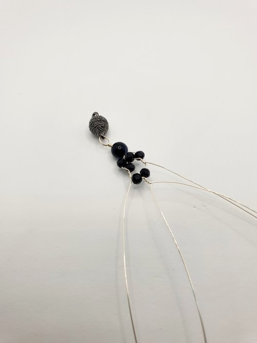 Natalie Patten's Gemstone Chip and Wire Cuff Bracelet - , Contemporary Wire Jewelry, Wire Wrapping, Wrapping, Wire Wrapping Jewelry, Beads, , , gemstone chip and wire cuff bracelet