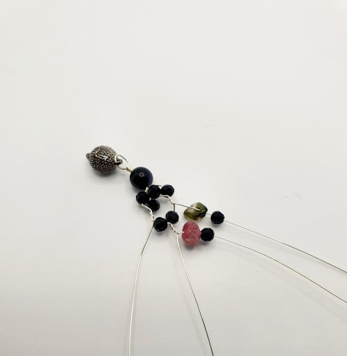 Natalie Patten's Gemstone Chip and Wire Cuff Bracelet - , Contemporary Wire Jewelry, Wire Wrapping, Wrapping, Wire Wrapping Jewelry, Beads, , , gemstone chip and wire cuff bracelet