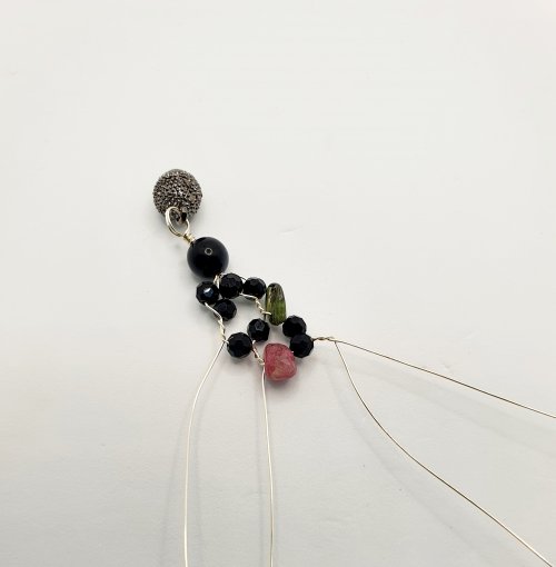 Natalie Patten's Gemstone Chip and Wire Cuff Bracelet - , Contemporary Wire Jewelry, Wire Wrapping, Wrapping, Wire Wrapping Jewelry, Beads, , , gemstone chip and wire cuff bracelet