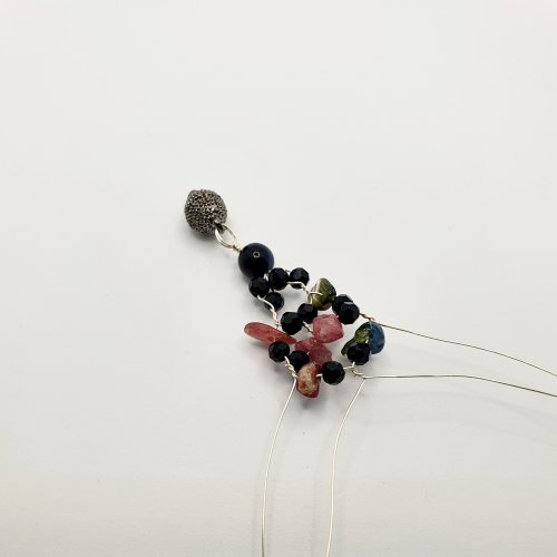 Natalie Patten's Gemstone Chip and Wire Cuff Bracelet - , Contemporary Wire Jewelry, Wire Wrapping, Wrapping, Wire Wrapping Jewelry, Beads, , , gemstone chip and wire cuff bracelet