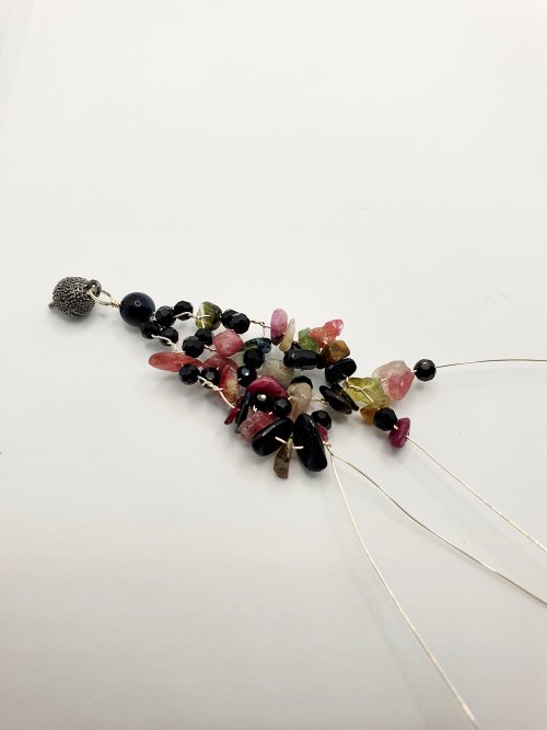Natalie Patten's Gemstone Chip and Wire Cuff Bracelet - , Contemporary Wire Jewelry, Wire Wrapping, Wrapping, Wire Wrapping Jewelry, Beads, , , gemstone chip and wire cuff bracelet