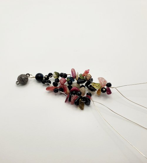 Natalie Patten's Gemstone Chip and Wire Cuff Bracelet - , Contemporary Wire Jewelry, Wire Wrapping, Wrapping, Wire Wrapping Jewelry, Beads, , , gemstone chip and wire cuff bracelet