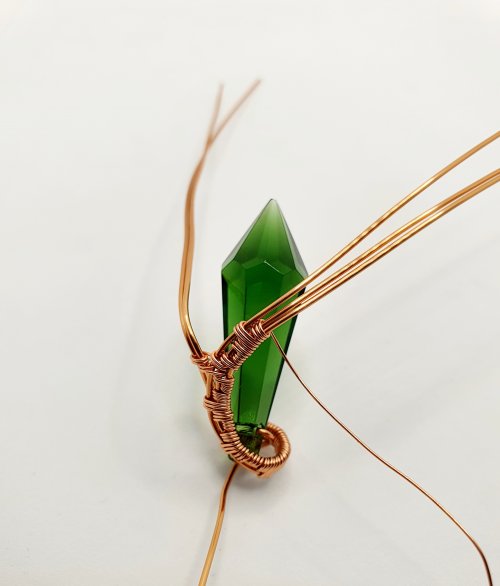 Natalie Patten's Wire Wrap a Chandelier Crystal - , Contemporary Wire Jewelry, Wire Wrapping, Wrapping, Wire Wrapping Jewelry, Weaving, Wire Weaving, Weaving Wire, wire wrapped chandelier crystal
