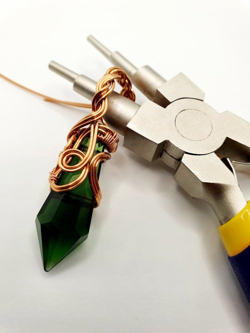 Natalie Patten's Wire Wrap a Chandelier Crystal - , Contemporary Wire Jewelry, Wire Wrapping, Wrapping, Wire Wrapping Jewelry, Weaving, Wire Weaving, Weaving Wire, wire wrapped chandelier crystal