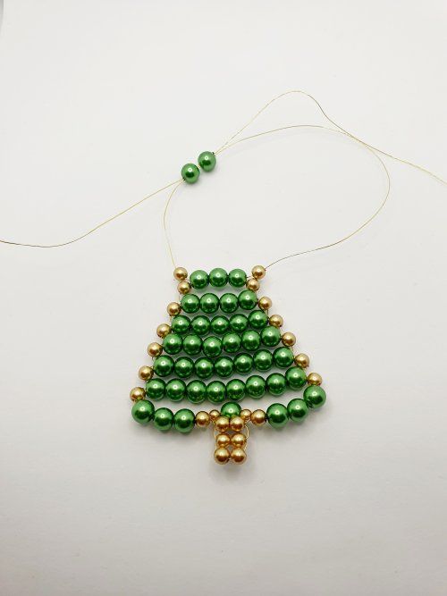 Natalie Patten's Beaded Wire Christmas Tree Ornament - , Holiday Designs, Coiling, Coiling Wire, Wire Coiling, Lashing, Wire Lashing, Wire Wrapping, Wrapping, Wire Wrapping Jewelry, Beads, wire beaded Christmas tree ornament