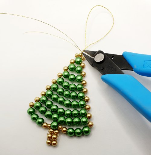 Natalie Patten's Beaded Wire Christmas Tree Ornament - , Holiday Designs, Coiling, Coiling Wire, Wire Coiling, Lashing, Wire Lashing, Wire Wrapping, Wrapping, Wire Wrapping Jewelry, Beads, wire beaded Christmas tree ornament