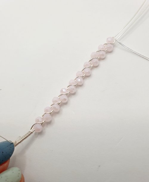 Natalie Patten's Adjustable Beaded Wire Bracelet - , Contemporary Wire Jewelry, Lashing, Wire Lashing, Wire Wrapping, Wrapping, Wire Wrapping Jewelry, adjustable beaded wire bracelet