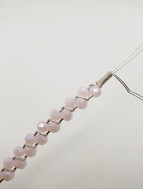 Natalie Patten's Adjustable Beaded Wire Bracelet - , Contemporary Wire Jewelry, Lashing, Wire Lashing, Wire Wrapping, Wrapping, Wire Wrapping Jewelry, adjustable beaded wire bracelet