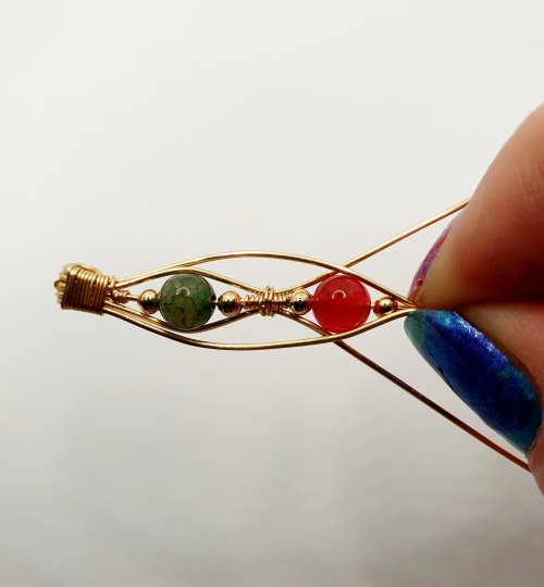 Natalie Patten's Beaded Wire Bracelet - , Contemporary Wire Jewelry, Wire Wrapping, Wrapping, Wire Wrapping Jewelry, beaded wire bracelet
