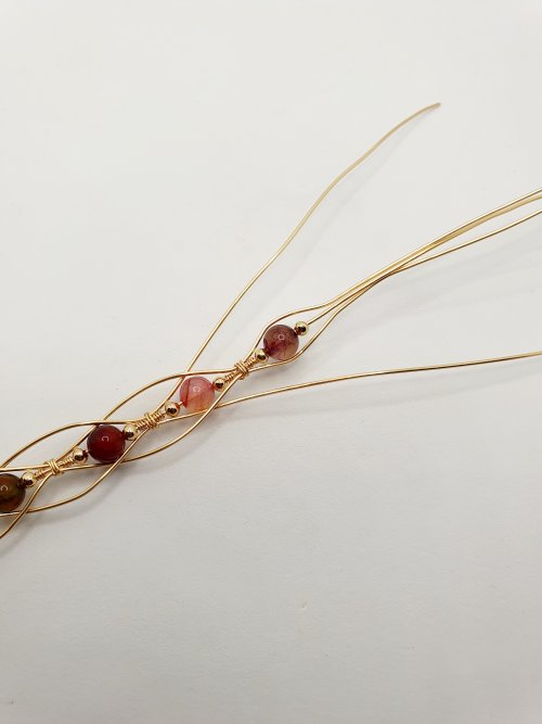 Natalie Patten's Beaded Wire Bracelet - , Contemporary Wire Jewelry, Wire Wrapping, Wrapping, Wire Wrapping Jewelry, beaded wire bracelet