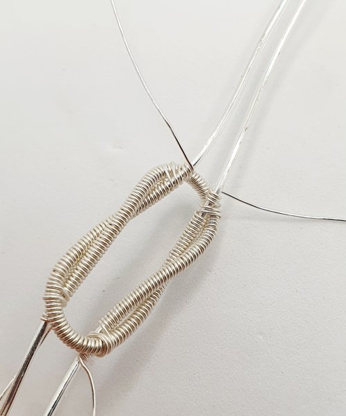 Natalie Patten's Interlocking Coil Bangle - , Contemporary Wire Jewelry, Coiling, Coiling Wire, Wire Coiling, interlocking coiled bangle