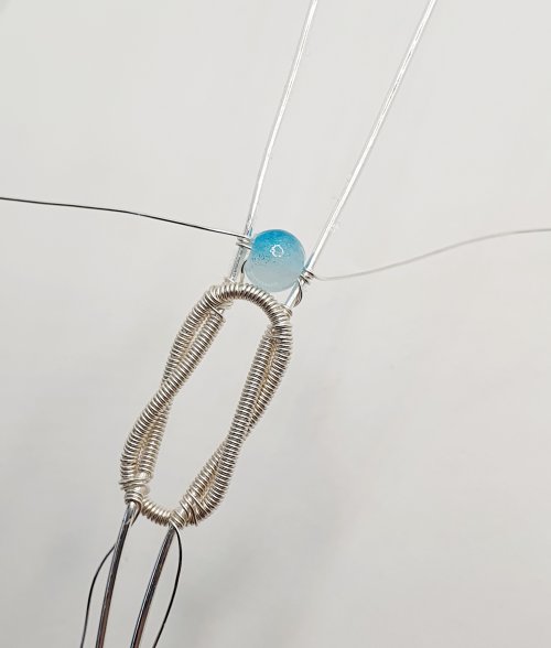 Natalie Patten's Interlocking Coil Bangle - , Contemporary Wire Jewelry, Coiling, Coiling Wire, Wire Coiling, interlocking coiled bangle