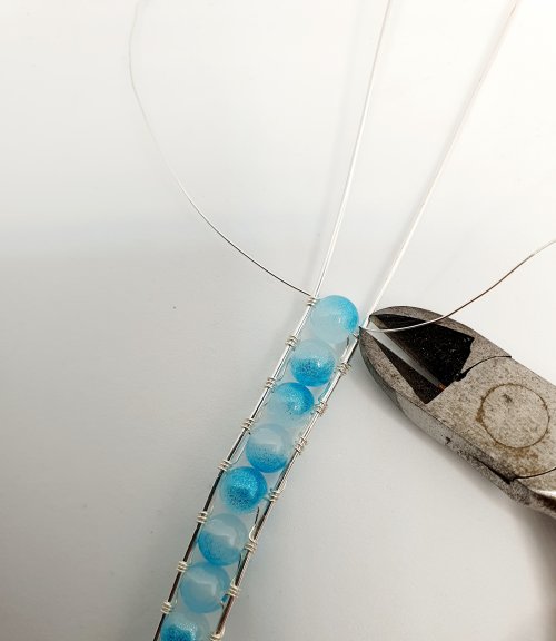 Natalie Patten's Interlocking Coil Bangle - , Contemporary Wire Jewelry, Coiling, Coiling Wire, Wire Coiling, interlocking coiled bangle