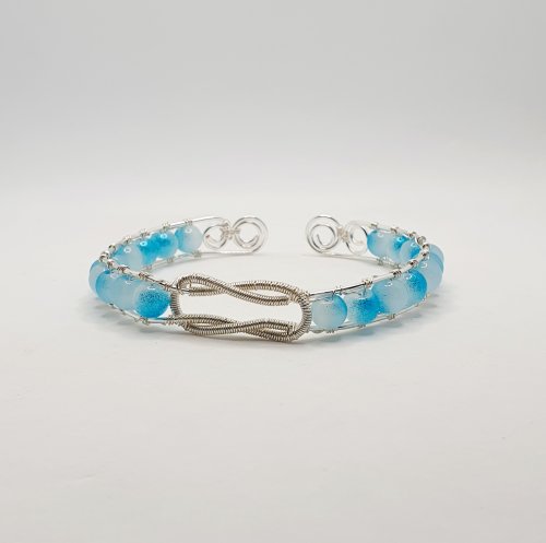 Natalie Patten's Interlocking Coil Bangle - , Contemporary Wire Jewelry, Coiling, Coiling Wire, Wire Coiling, interlocking coiled bangle