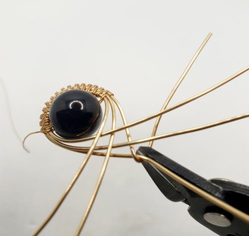 Natalie Patten's Bead and Micro-Crystal Wire Earrings - , Contemporary Wire Jewelry, Wire Wrapping, Wrapping, Wire Wrapping Jewelry, Weaving, Wire Weaving, Weaving Wire, bead and micro-crystal woven and wrapped wire earrings