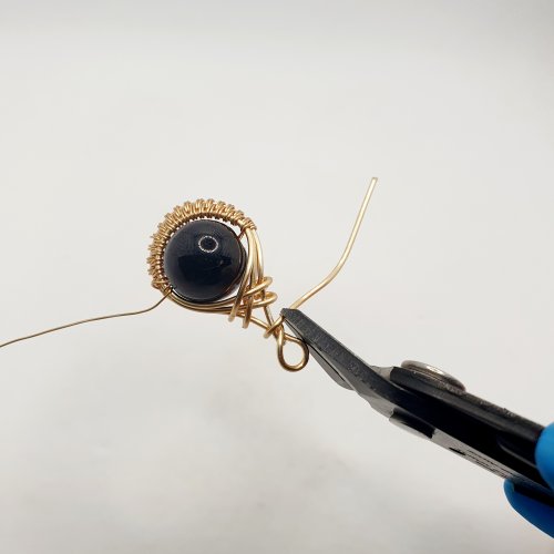 Natalie Patten's Bead and Micro-Crystal Wire Earrings - , Contemporary Wire Jewelry, Wire Wrapping, Wrapping, Wire Wrapping Jewelry, Weaving, Wire Weaving, Weaving Wire, bead and micro-crystal woven and wrapped wire earrings