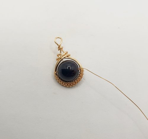 Natalie Patten's Bead and Micro-Crystal Wire Earrings - , Contemporary Wire Jewelry, Wire Wrapping, Wrapping, Wire Wrapping Jewelry, Weaving, Wire Weaving, Weaving Wire, bead and micro-crystal woven and wrapped wire earrings