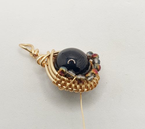 Natalie Patten's Bead and Micro-Crystal Wire Earrings - , Contemporary Wire Jewelry, Wire Wrapping, Wrapping, Wire Wrapping Jewelry, Weaving, Wire Weaving, Weaving Wire, bead and micro-crystal woven and wrapped wire earrings