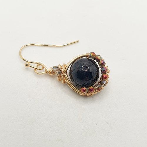 Natalie Patten's Bead and Micro-Crystal Wire Earrings - , Contemporary Wire Jewelry, Wire Wrapping, Wrapping, Wire Wrapping Jewelry, Weaving, Wire Weaving, Weaving Wire, bead and micro-crystal woven and wrapped wire earrings
