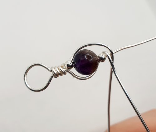 Natalie Patten's Gemstone and Spacer Bead Bangle - , Contemporary Wire Jewelry, Wire Wrapping, Wrapping, Wire Wrapping Jewelry, Beads, , bring the other wire across the front