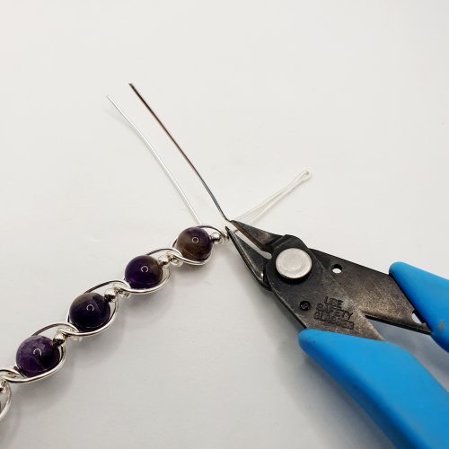 Natalie Patten's Gemstone and Spacer Bead Bangle - , Contemporary Wire Jewelry, Wire Wrapping, Wrapping, Wire Wrapping Jewelry, Beads, , trim the wire