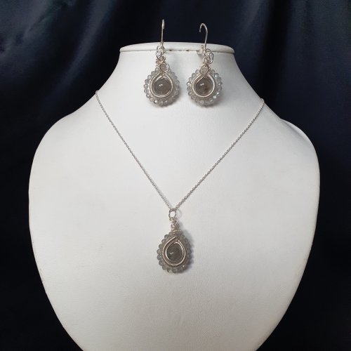 Natalie Patten's Coiled Wire Earrings - , Contemporary Wire Jewelry, Coiling, Coiling Wire, Wire Coiling, make a matchng pendant