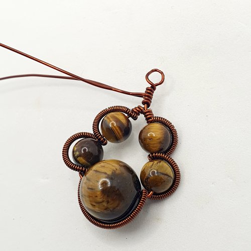 Natalie Patten's Pawprint Pendant and Earrings - , Contemporary Wire Jewelry, Coiling, Coiling Wire, Wire Coiling, Wire Wrapping, Wrapping, Wire Wrapping Jewelry, make a wire wrapped loop