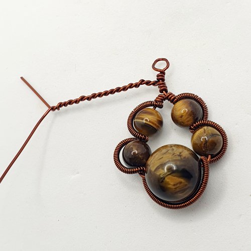Natalie Patten's Pawprint Pendant and Earrings - , Contemporary Wire Jewelry, Coiling, Coiling Wire, Wire Coiling, Wire Wrapping, Wrapping, Wire Wrapping Jewelry, make a wire wrapped loop