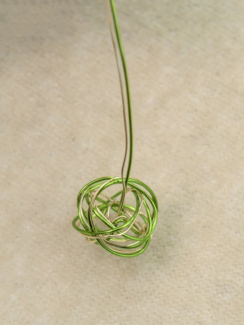 Nancy Chase's Canna Leaf Wire Tornado Bead Necklace - , Contemporary Wire Jewelry, Wire Wrapping, Wrapping, Wire Wrapping Jewelry, wrap the wire to form a ball