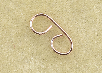 Nancy Chase's Canna Leaf Wire Tornado Bead Necklace - , Contemporary Wire Jewelry, Wire Wrapping, Wrapping, Wire Wrapping Jewelry, make a loop at the other end of the wire