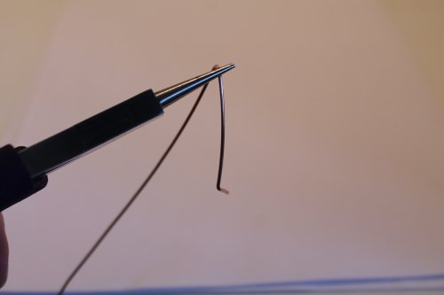 Judy Freyer Thompson's Wire Stick People - , Contemporary Wire Jewelry, Wire Wrapping, Wrapping, Wire Wrapping Jewelry, , bend the wire into the first leg