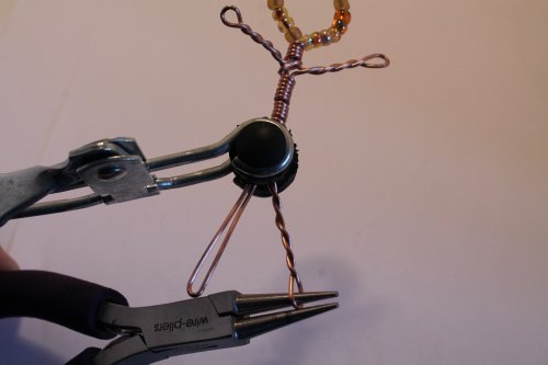 Judy Freyer Thompson's Wire Stick People - , Contemporary Wire Jewelry, Wire Wrapping, Wrapping, Wire Wrapping Jewelry, , twist the wire legs