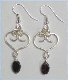 Judy Larson's Using 6 Step Barrel Pliers  - , Tools For Wire Jewelry, Coiling, Coiling Wire, Wire Coiling, Jump Rings, Jump Ring, Making Jump Rings, Loops, Wire Loop, Wrapped Wire Loop, Spirals, Wire Spiral, Spiral Wire Wrap, Design, Tools, Heart earring in silver wire