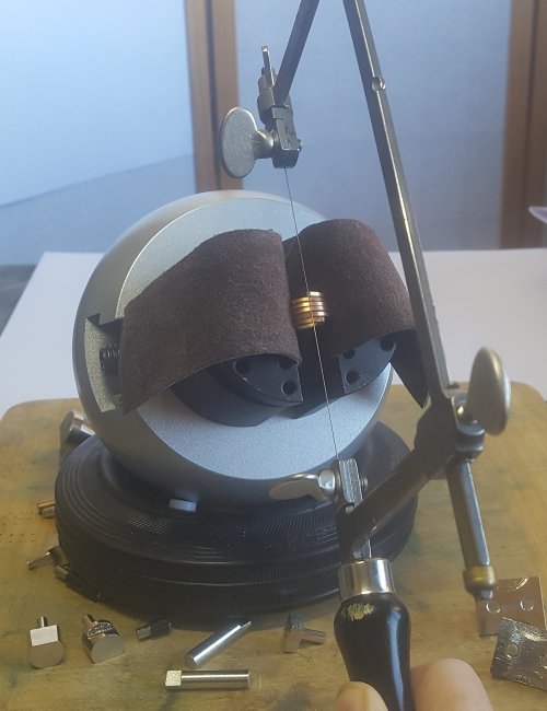 Kylie Jones's Using a Ball Vise - , Tools For Wire Jewelry, Tools, using a ball vise