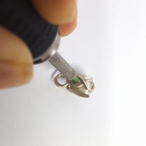 Kylie Jones's Using Silicone Polishing Pins - , Tools For Wire Jewelry, Tools, using silicone polishing pins