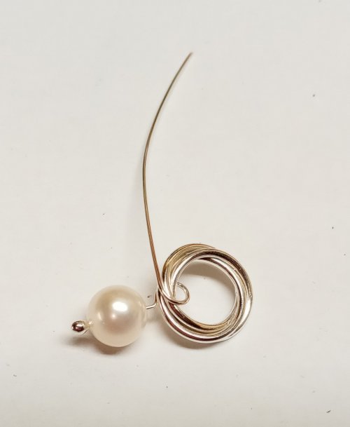 Judy Larson's Mobius Pearl Drop Earrings - , Contemporary Wire Jewelry, Butane Torch, Soldering, Solder, mobius pearl drop earrings