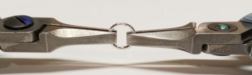 Judy Larson's Wire Basics - Opening and Closing Jump Rings - Positioning the pliers on the jump ring:, General Education, , wire basics opening and closing jump rings