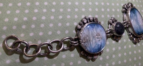 Judy Larson's Open or Closed Jump RIngs on Bracelets and Necklaces - , General Education, , open or closed jump rings