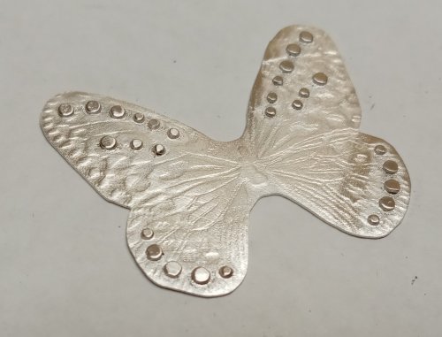 Judy Larson's Dots to the Rescue - , Wire Jewelry Design, Design, making silver dots