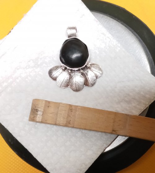 Judy Larson's Protecting The Back of a Piece When Setting Stones - , General Education, , protect the back of jewelry